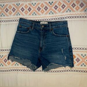 Abercrombie & Fitch High Rise 4” Shorts